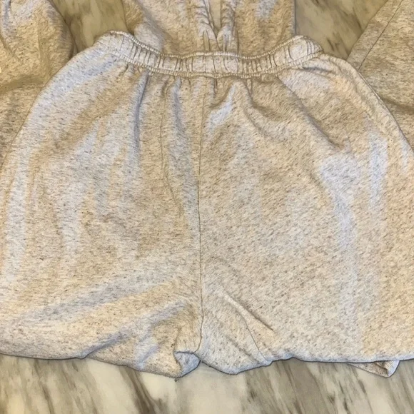 PINK Victoria's Secret Gray Hoodie and Sweatpants Set - Picture 5 of 9